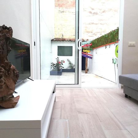 Mazi Apartments Chic Badalona Kültér fotó