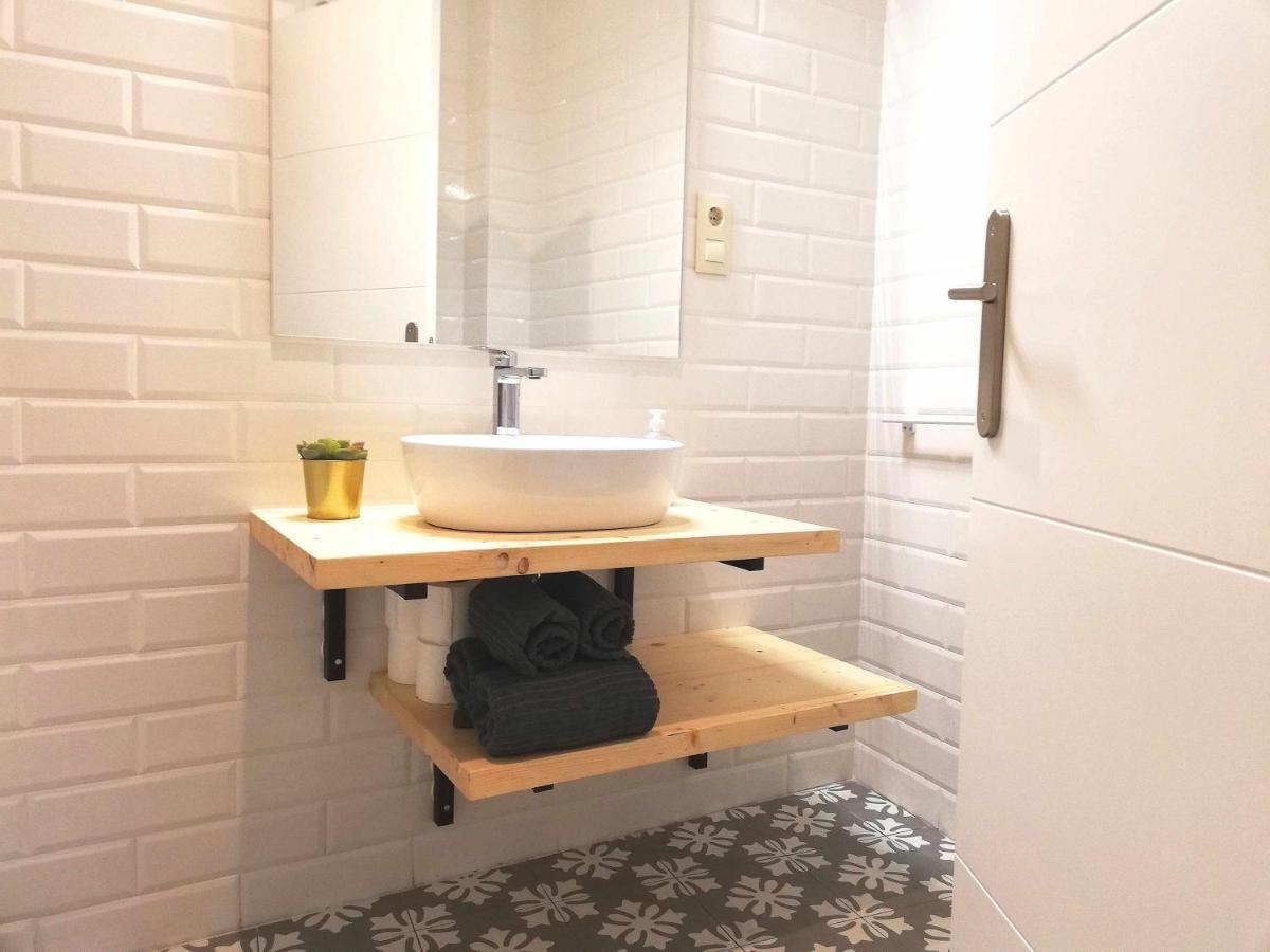 Mazi Apartments Chic Badalona Kültér fotó