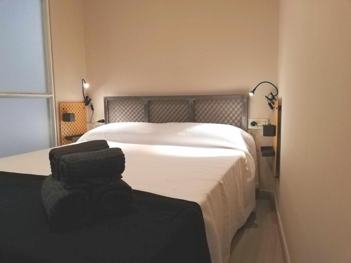 Mazi Apartments Chic Badalona Kültér fotó